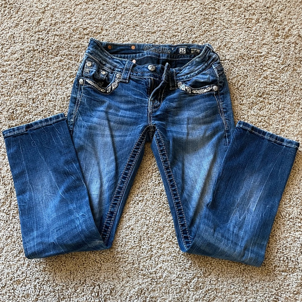 Miss Me Cropped Jeans, Waist 25, Inseam 23